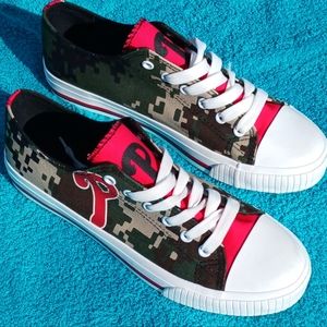 FOCO Philadelphia Phillies camouflage sneakers Men's size 7